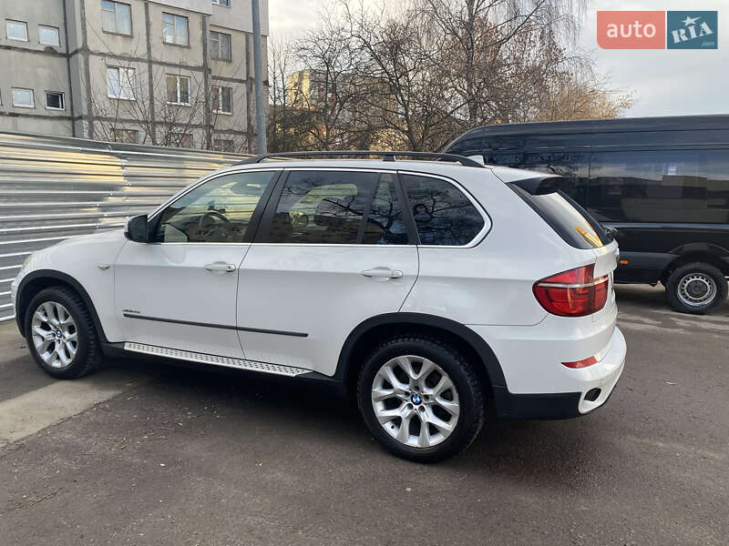 Внедорожник / Кроссовер BMW X5 2012 в Ровно