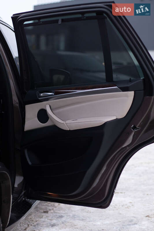 Позашляховик / Кросовер BMW X5 2012 в Києві фото 21 Позашляховик / Кросовер BMW X5 2012 в Києві