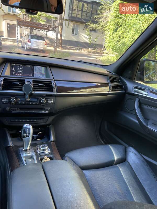 Позашляховик / Кросовер BMW X5 2011 в Кривому Розі