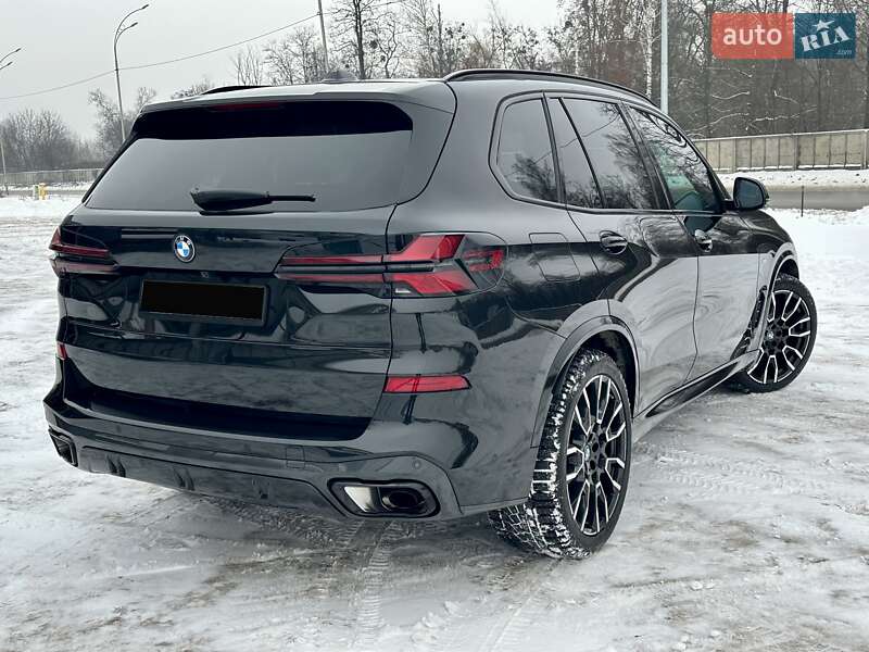 Внедорожник / Кроссовер BMW X5 2024 в Киеве