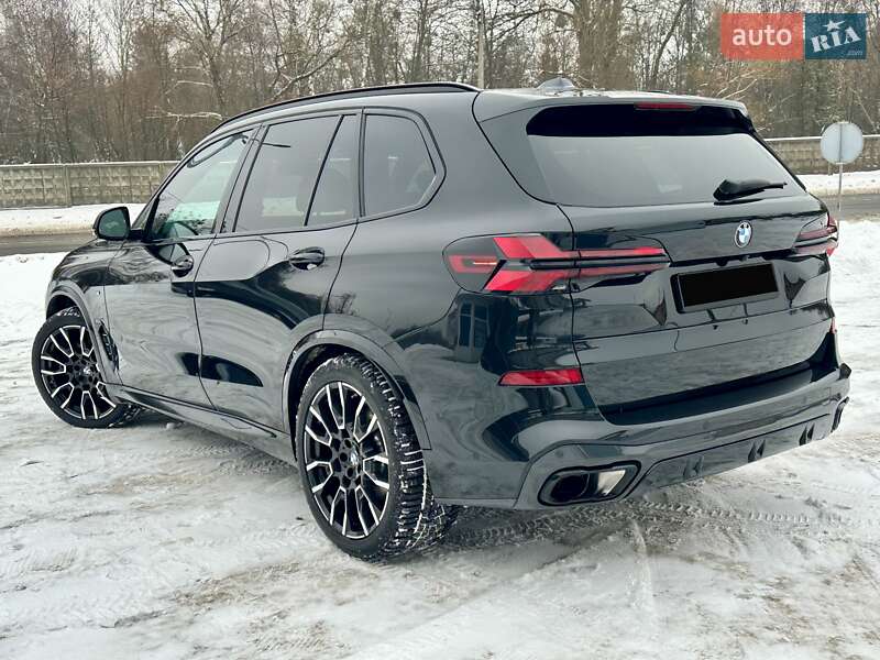 Внедорожник / Кроссовер BMW X5 2024 в Киеве