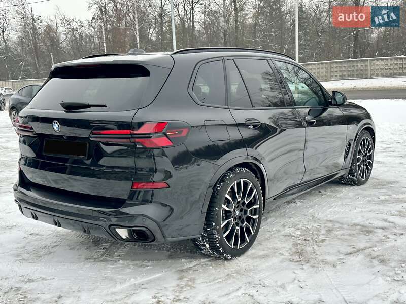 Внедорожник / Кроссовер BMW X5 2024 в Киеве