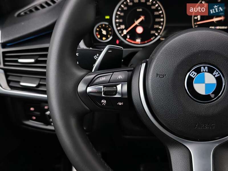 Внедорожник / Кроссовер BMW X5 2016 в Луцке