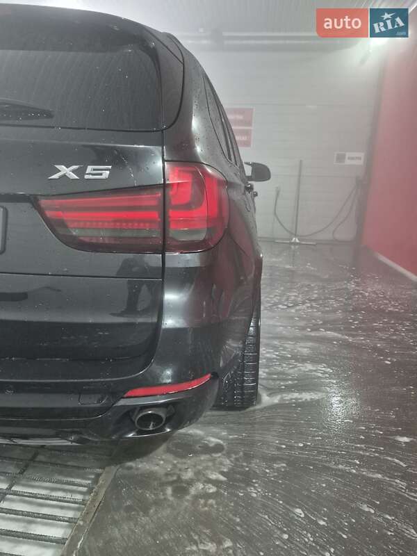 Позашляховик / Кросовер BMW X5 2014 в Сумах