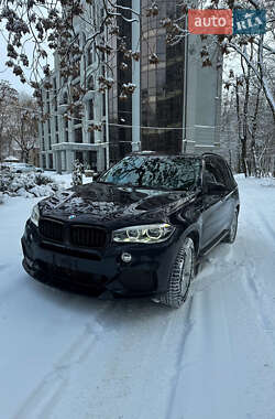 Позашляховик / Кросовер BMW X5 2015 в Чернівцях