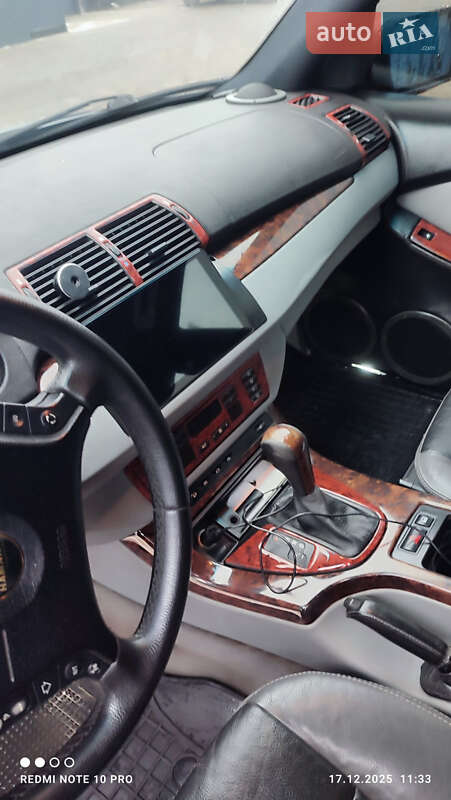 Внедорожник / Кроссовер BMW X5 2000 в Шполе