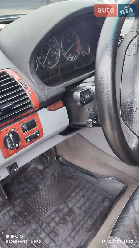 Внедорожник / Кроссовер BMW X5 2000 в Шполе