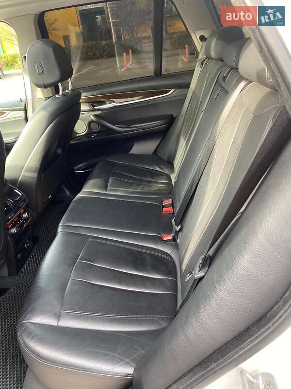 Внедорожник / Кроссовер BMW X5 2015 в Житомире
