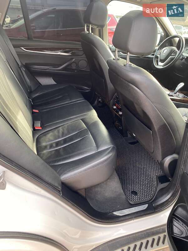 Внедорожник / Кроссовер BMW X5 2015 в Житомире