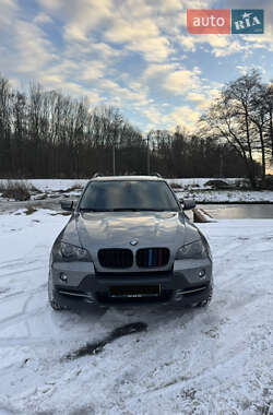 Позашляховик / Кросовер BMW X5 2009 в Чернівцях
