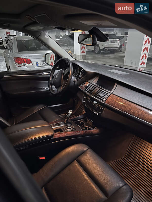 Внедорожник / Кроссовер BMW X5 2011 в Одессе