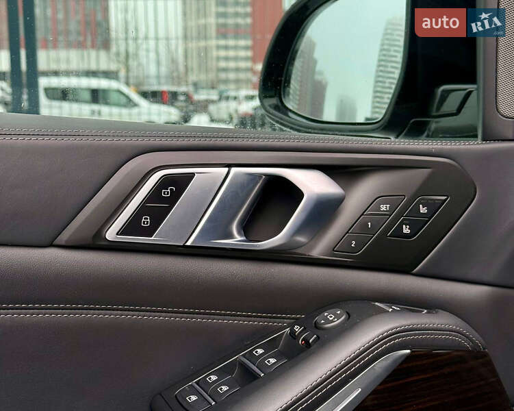 Внедорожник / Кроссовер BMW X5 2019 в Киеве