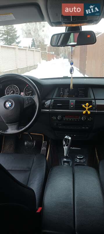Внедорожник / Кроссовер BMW X5 2010 в Киеве