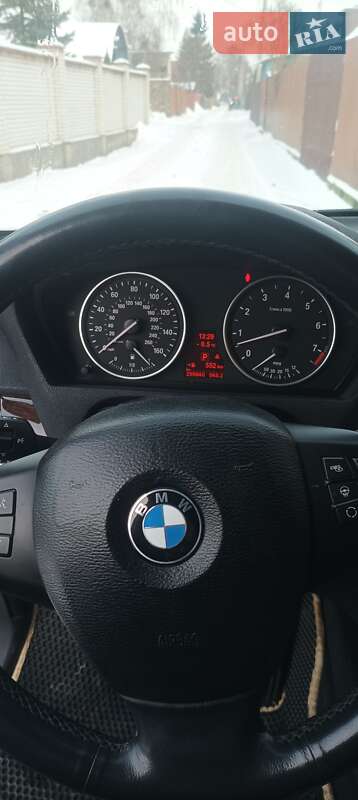 Внедорожник / Кроссовер BMW X5 2010 в Киеве