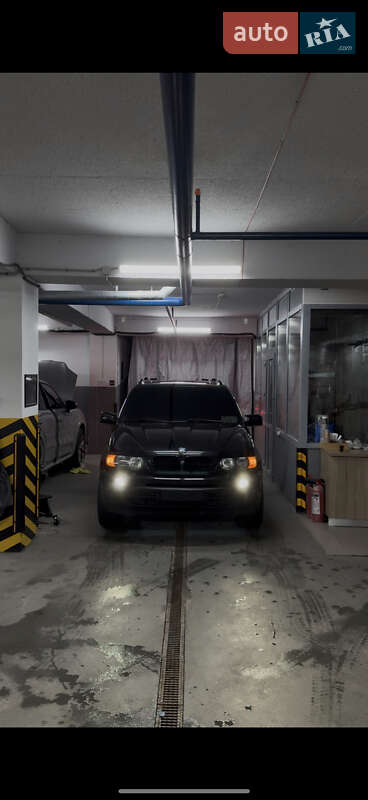 Внедорожник / Кроссовер BMW X5 2002 в Киеве