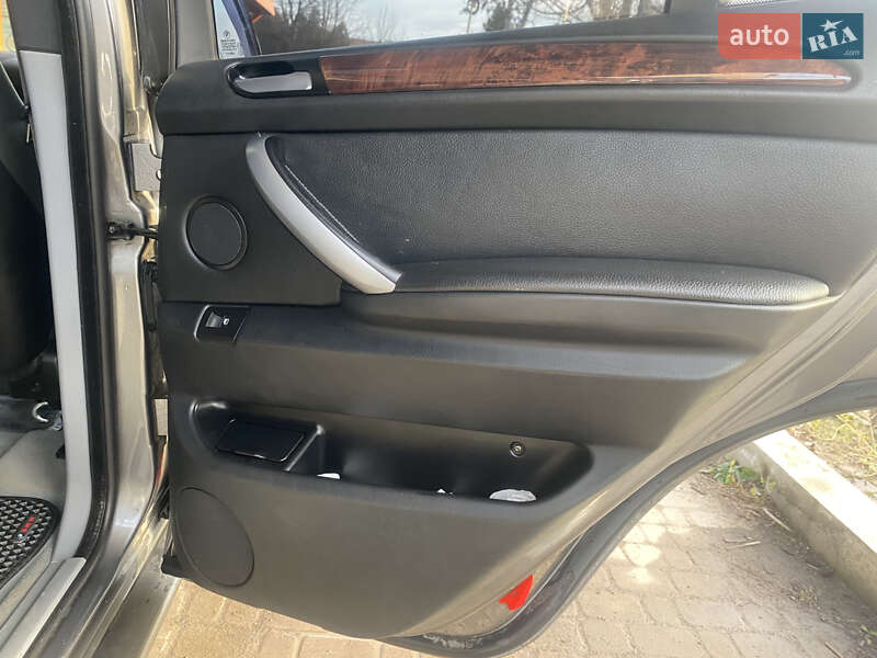 Внедорожник / Кроссовер BMW X5 2004 в Ивано-Франковске фото 23 Внедорожник / Кроссовер BMW X5 2004 в Ивано-Франковске