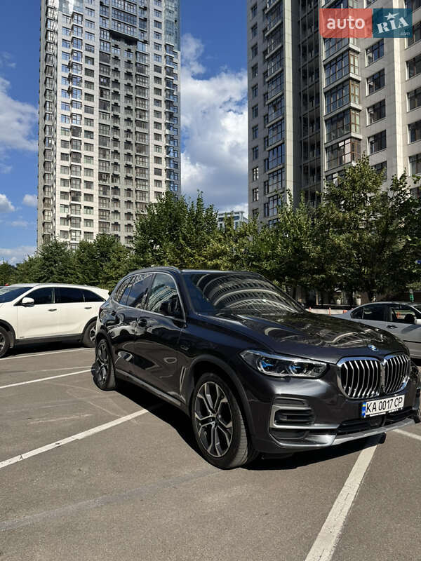 Внедорожник / Кроссовер BMW X5 2022 в Киеве