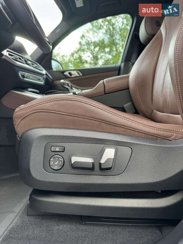 Внедорожник / Кроссовер BMW X5 2022 в Киеве