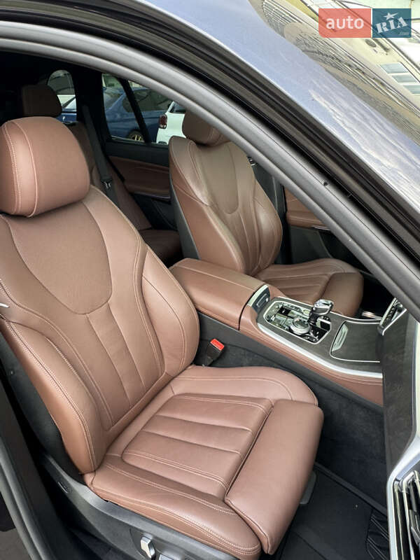 Внедорожник / Кроссовер BMW X5 2022 в Киеве