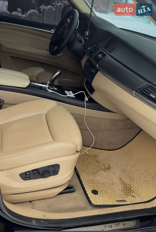 Внедорожник / Кроссовер BMW X5 2012 в Полтаве