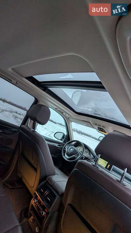 Внедорожник / Кроссовер BMW X5 2015 в Коростене