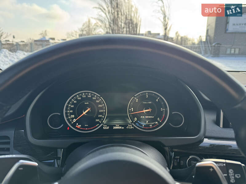 Внедорожник / Кроссовер BMW X5 2015 в Киеве