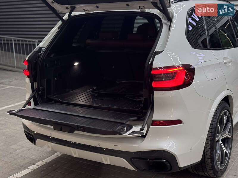 Внедорожник / Кроссовер BMW X5 2020 в Киеве