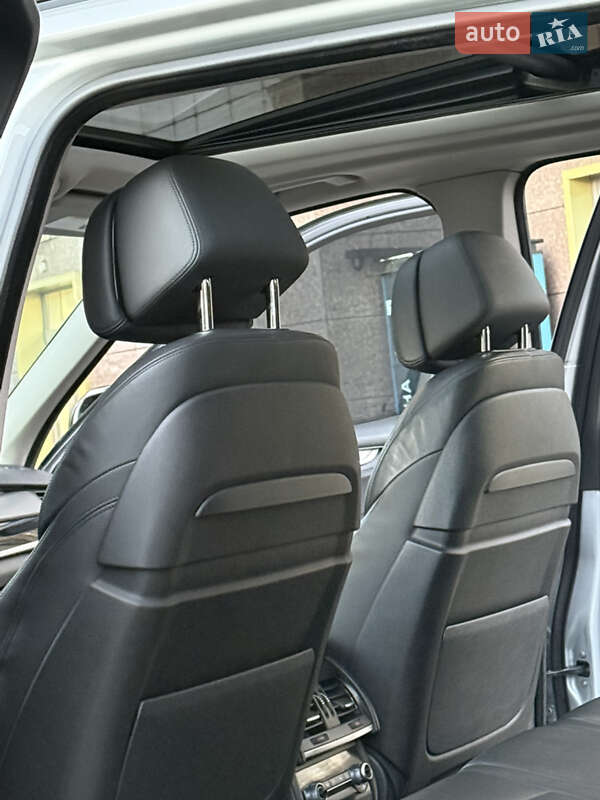 Внедорожник / Кроссовер BMW X5 2014 в Одессе