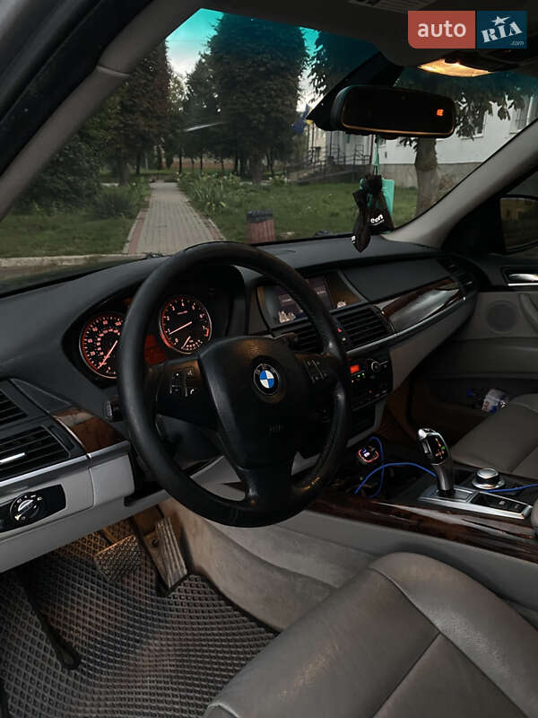 Внедорожник / Кроссовер BMW X5 2008 в Золочеве фото 14 Внедорожник / Кроссовер BMW X5 2008 в Золочеве
