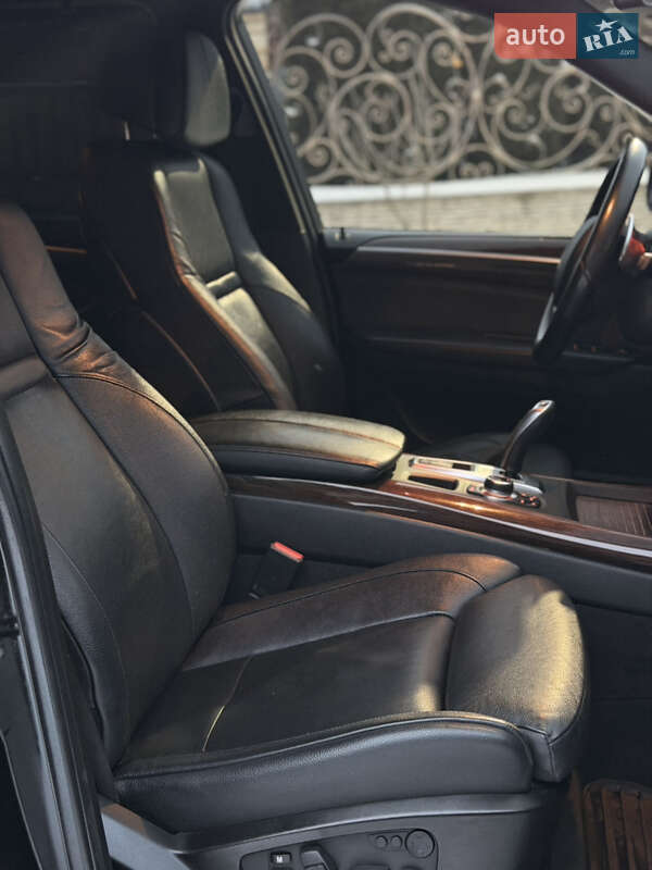 Внедорожник / Кроссовер BMW X5 2011 в Виннице