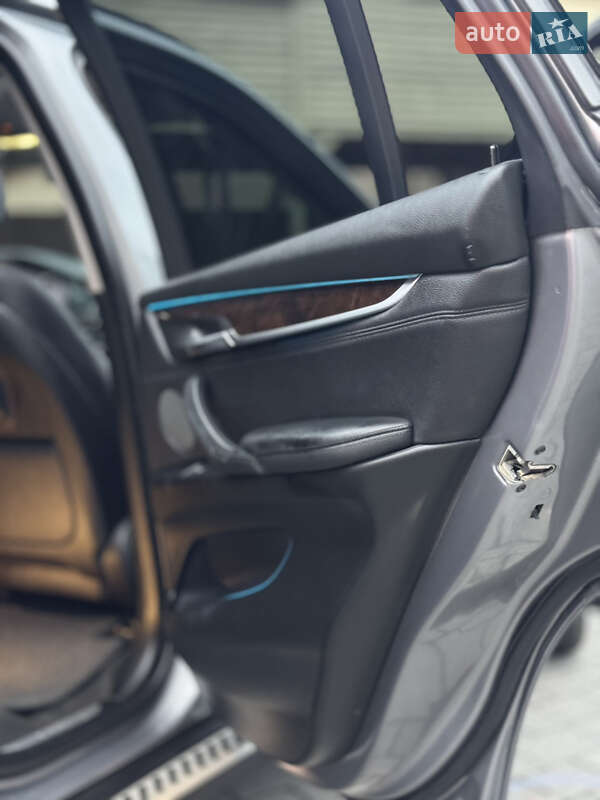 Внедорожник / Кроссовер BMW X5 2014 в Межгорье