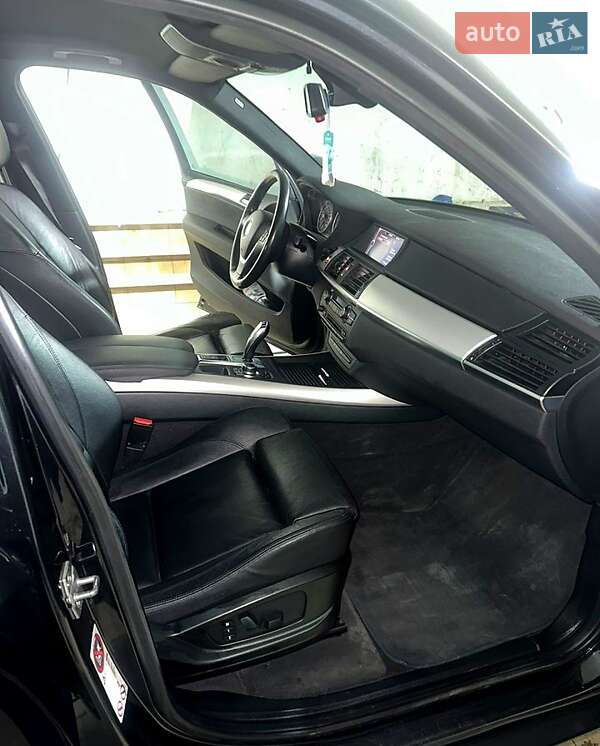 Внедорожник / Кроссовер BMW X5 2011 в Одессе