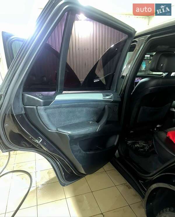 Внедорожник / Кроссовер BMW X5 2011 в Одессе