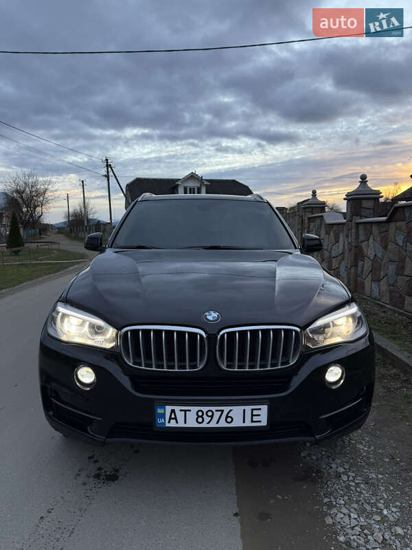 Внедорожник / Кроссовер BMW X5 2013 в Надворной