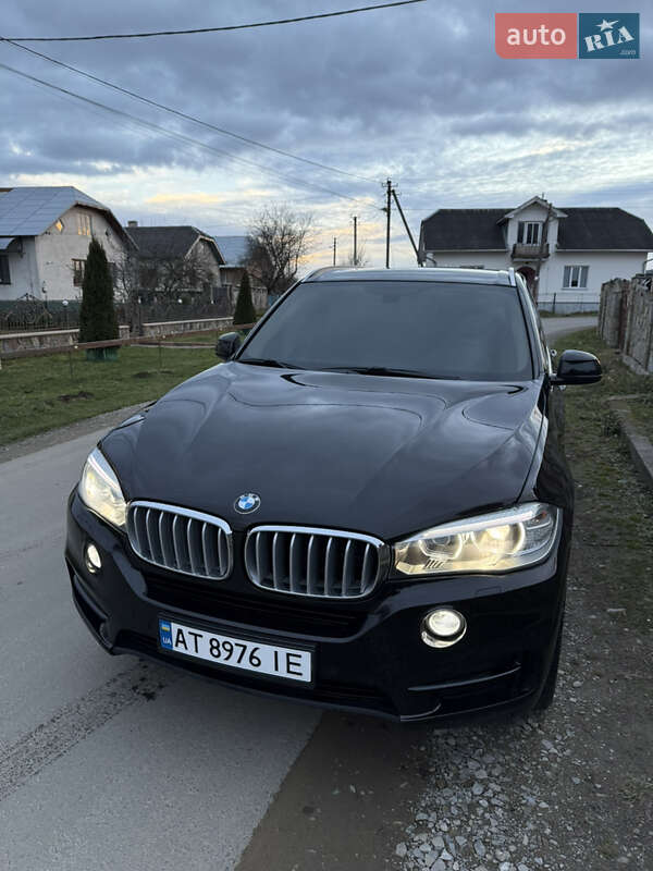 Внедорожник / Кроссовер BMW X5 2013 в Надворной