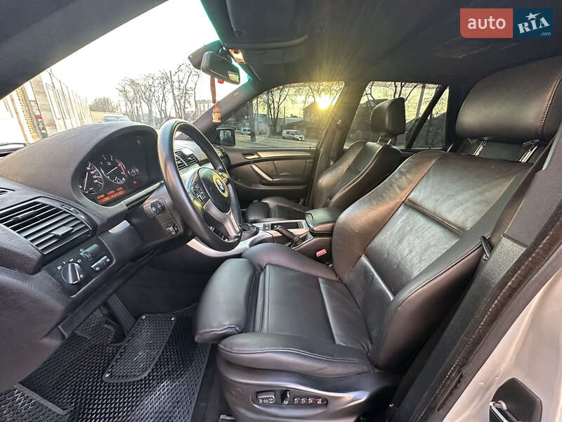 Внедорожник / Кроссовер BMW X5 2003 в Одессе
