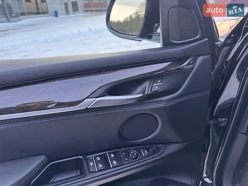 Внедорожник / Кроссовер BMW X5 2014 в Ровно