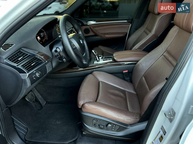 Внедорожник / Кроссовер BMW X5 2011 в Одессе