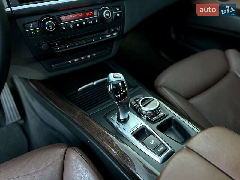 Внедорожник / Кроссовер BMW X5 2011 в Одессе