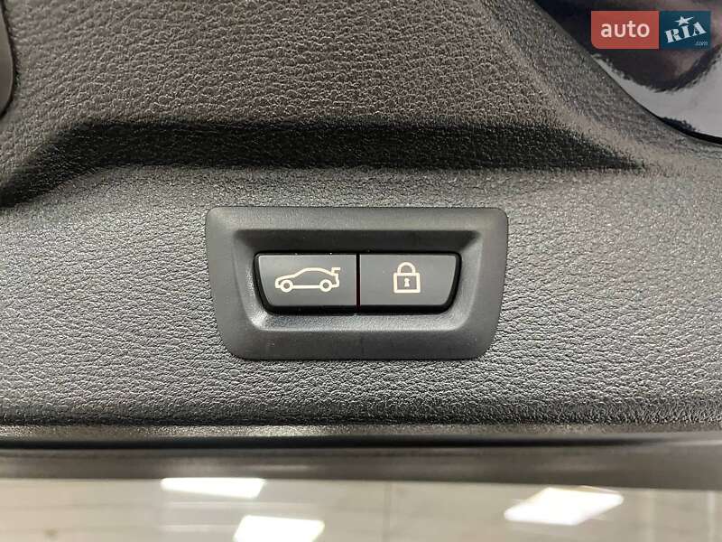 Внедорожник / Кроссовер BMW X5 2018 в Киеве