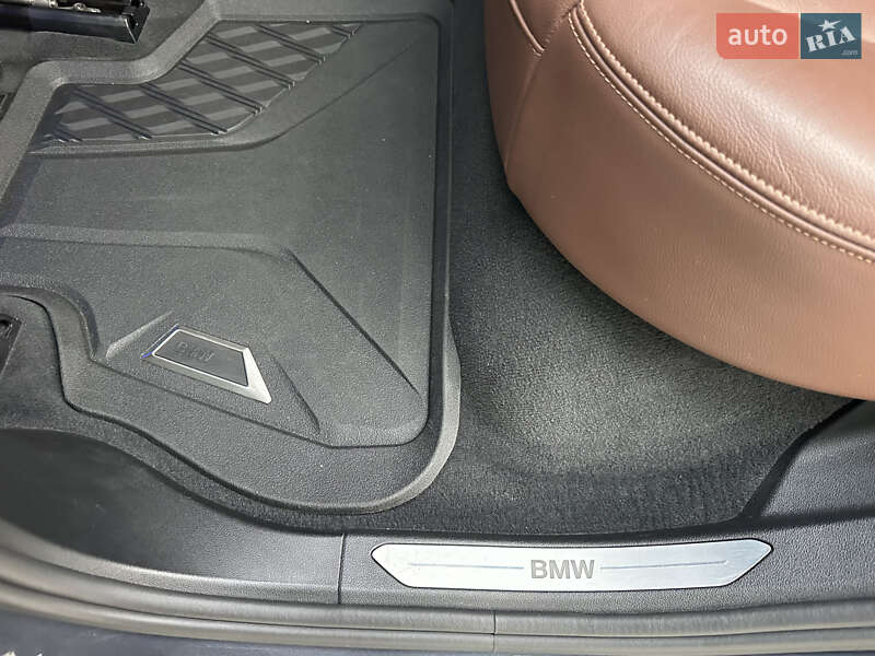 Внедорожник / Кроссовер BMW X5 2018 в Киеве