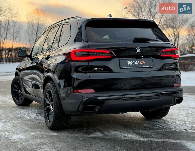 Внедорожник / Кроссовер BMW X5 2022 в Киеве