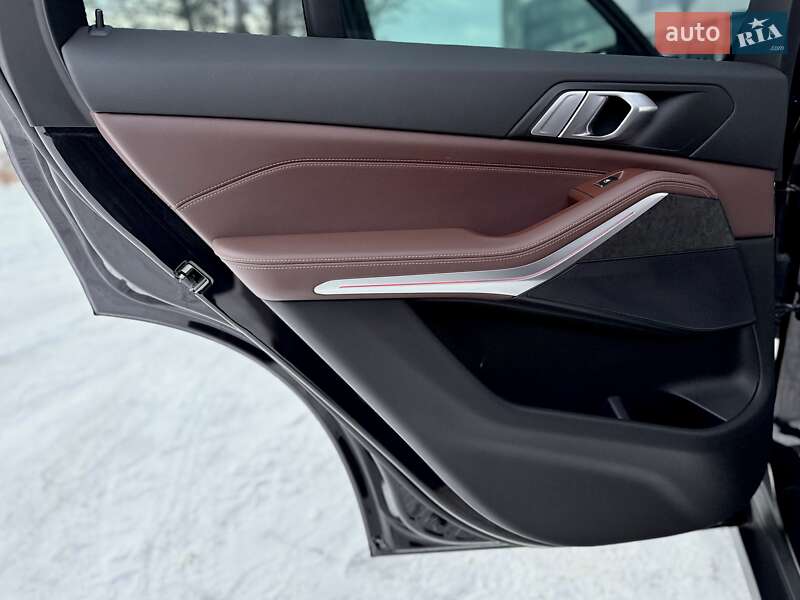 Внедорожник / Кроссовер BMW X5 2022 в Киеве