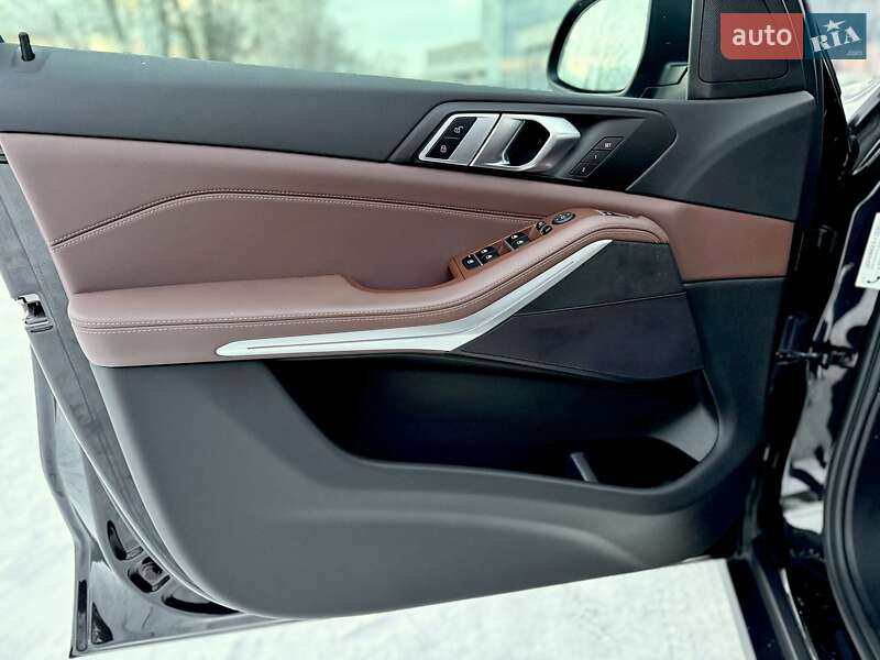 Внедорожник / Кроссовер BMW X5 2022 в Киеве