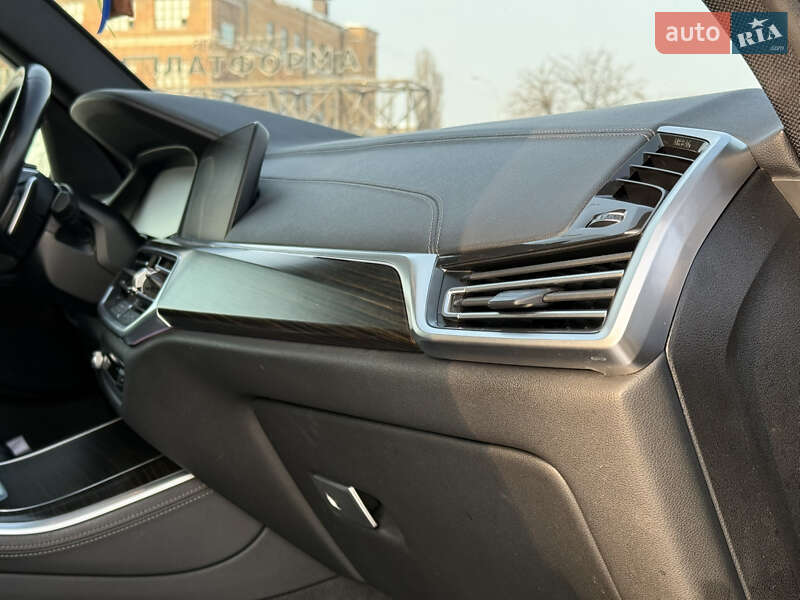 Внедорожник / Кроссовер BMW X5 2019 в Киеве