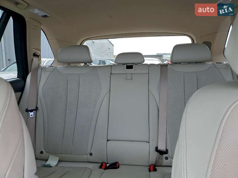 Внедорожник / Кроссовер BMW X5 2016 в Полтаве