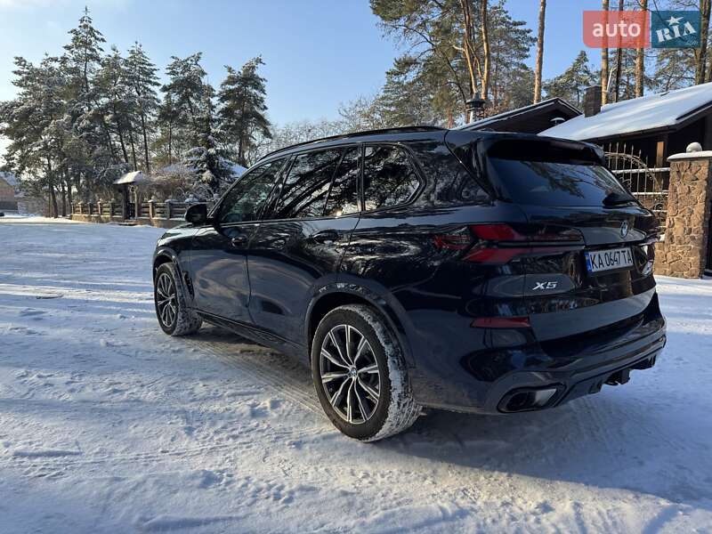 Внедорожник / Кроссовер BMW X5 2024 в Киеве