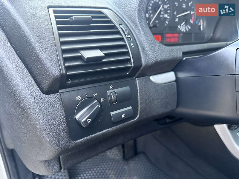 Внедорожник / Кроссовер BMW X5 2005 в Ивано-Франковске