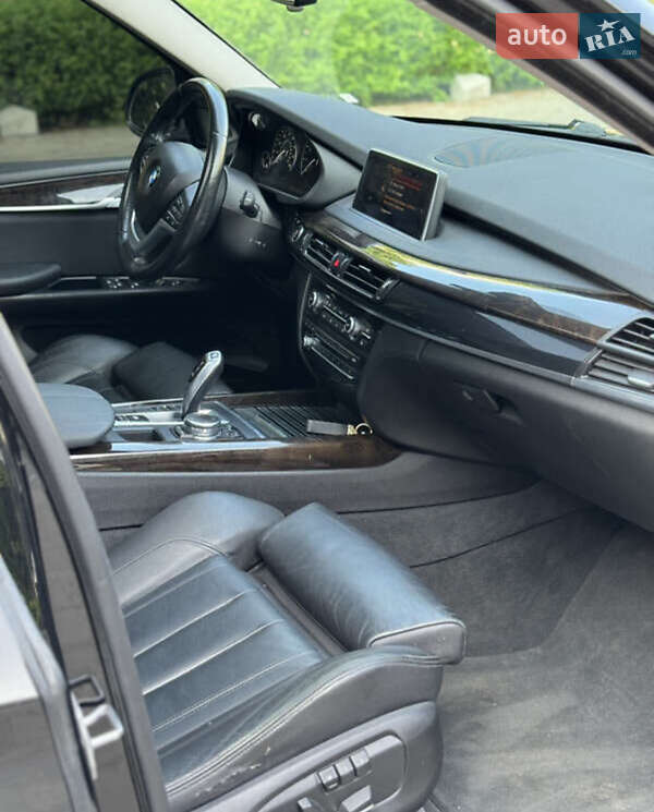 Внедорожник / Кроссовер BMW X5 2016 в Киеве