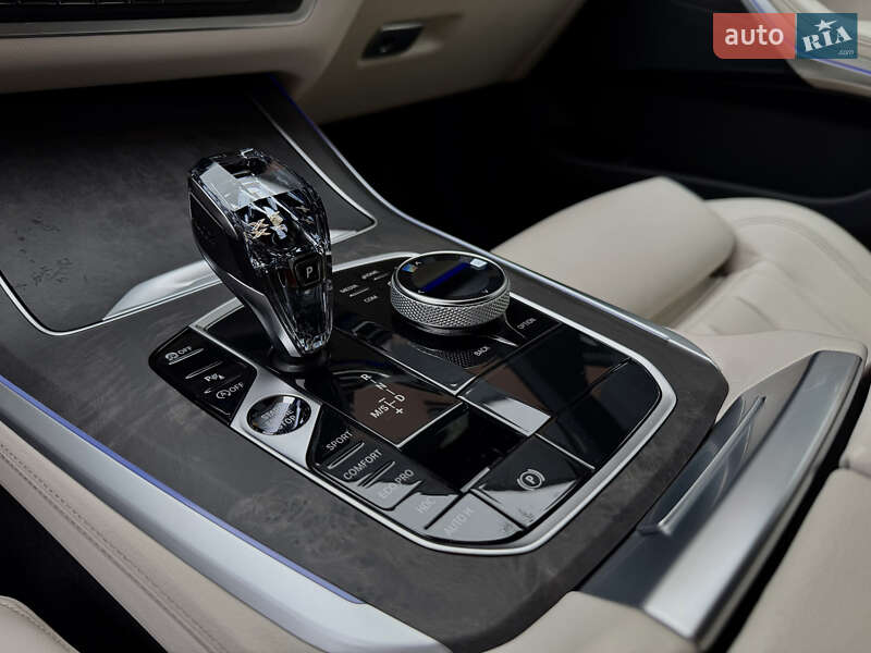 Внедорожник / Кроссовер BMW X5 2022 в Киеве